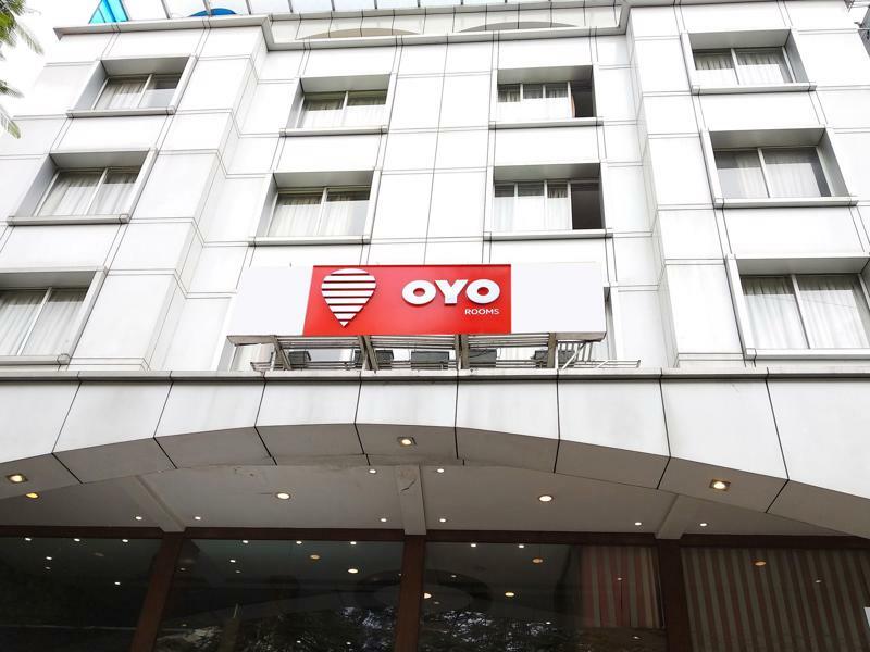 Oyo 9925 The Ocea International Hotel Bangalore Buitenkant foto
