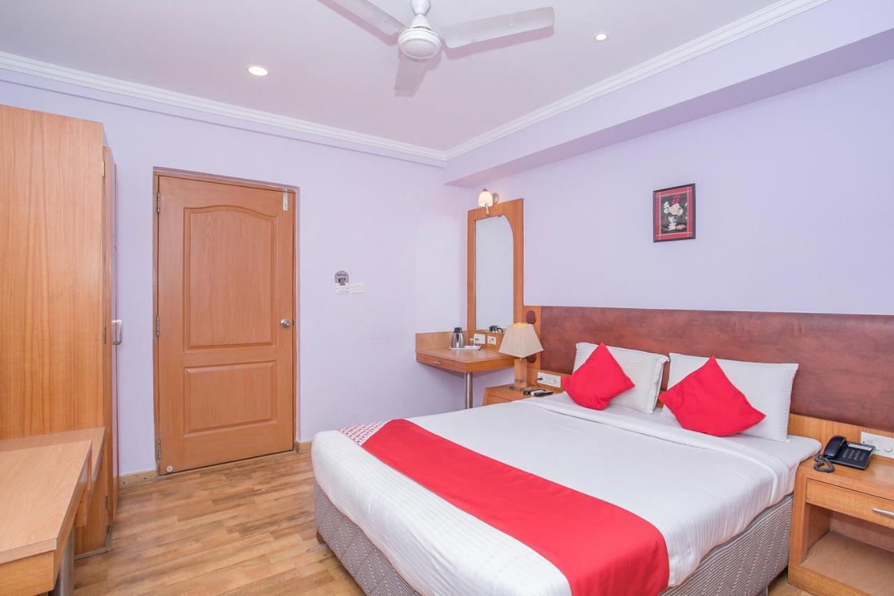 Oyo 9925 The Ocea International Hotel Bangalore Buitenkant foto